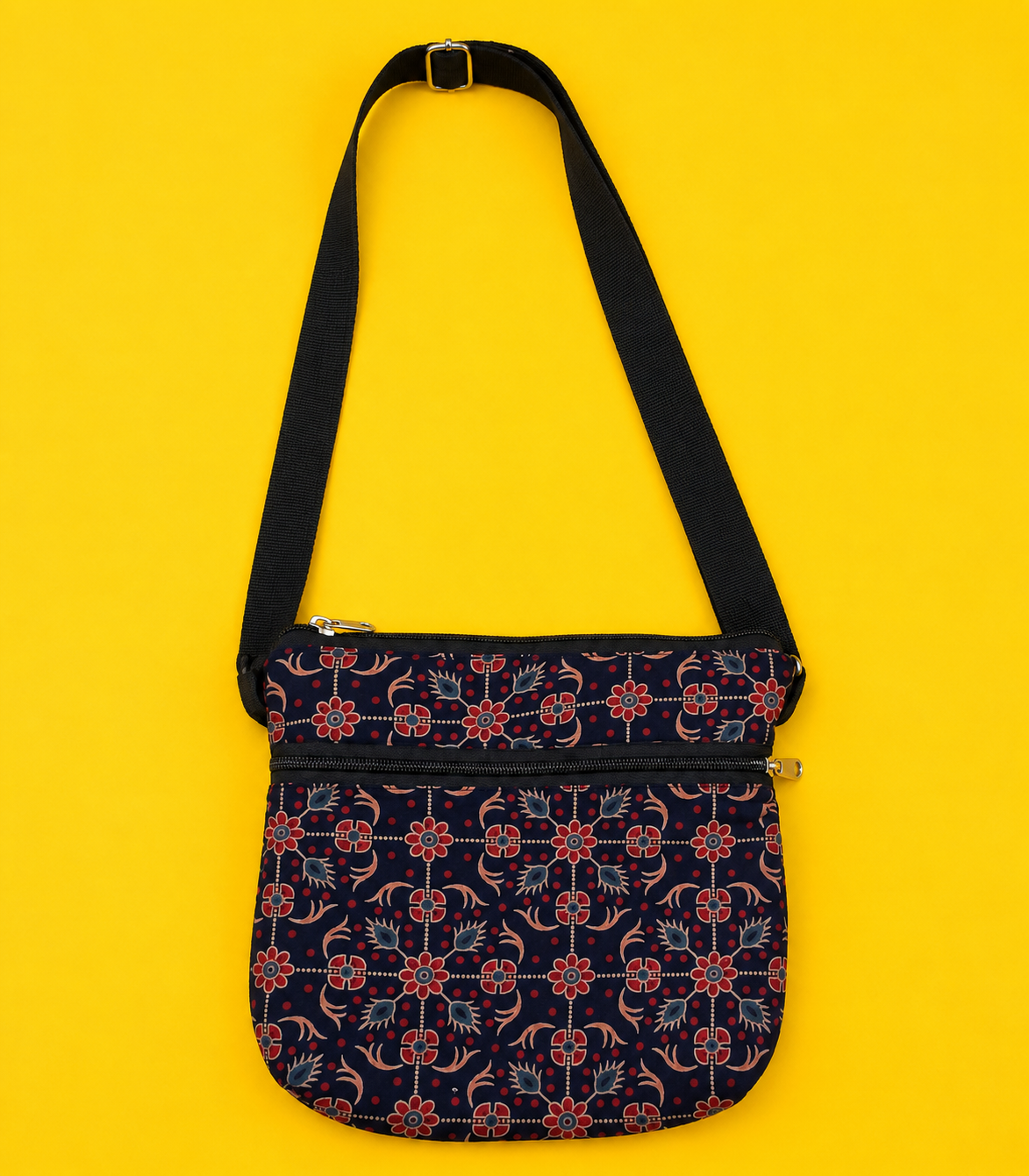 YYY SLING BAG - Image 1